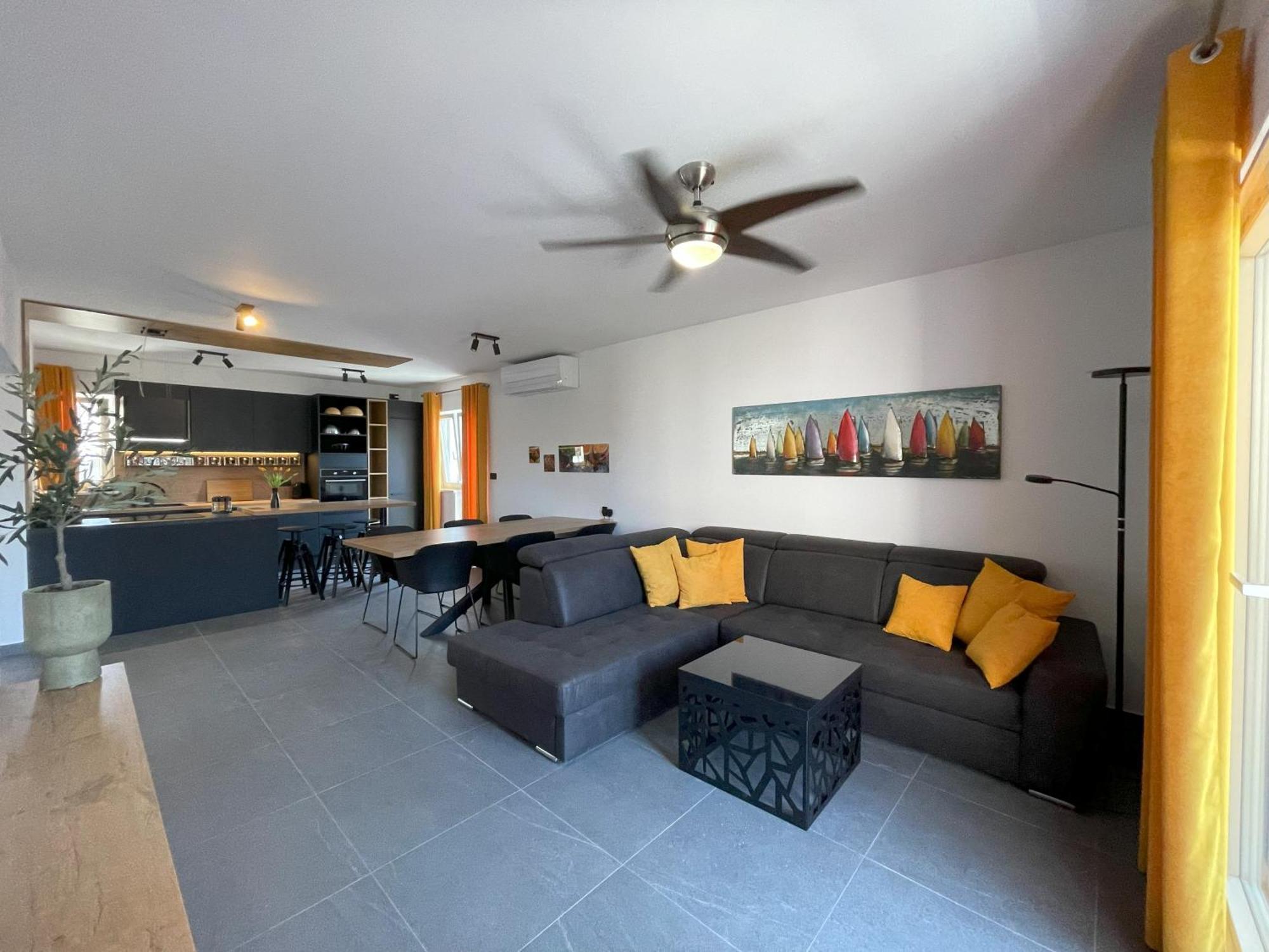 Valkane Beach Apartments Pula Exterior foto